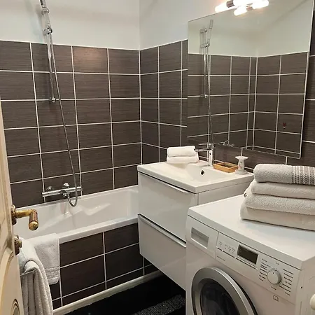 Le Chevreuse Centre-ville Канны